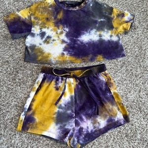 Xs shein crop top and shorts set